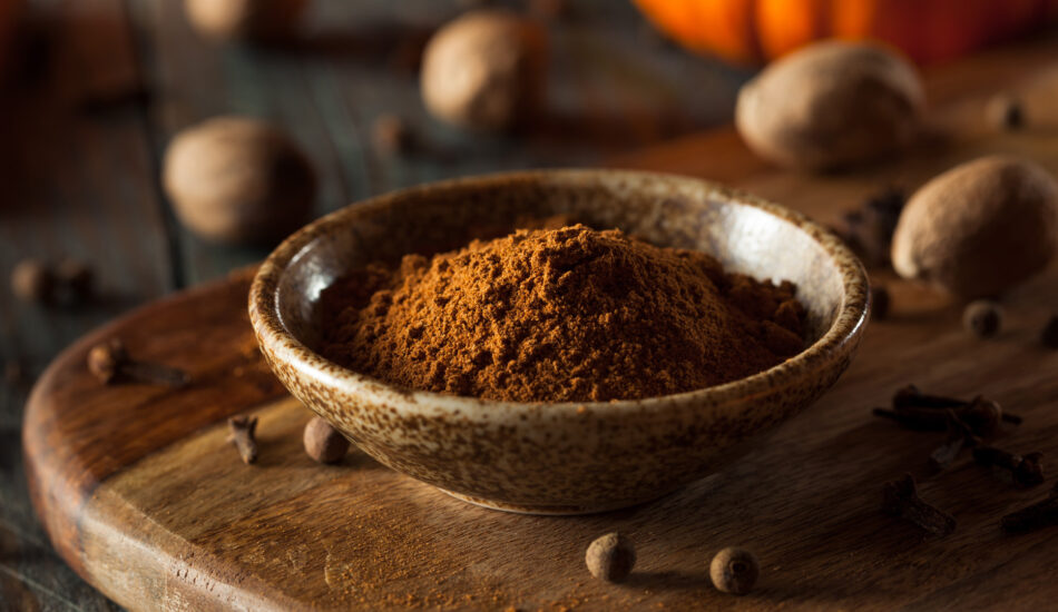 Organic,Raw,Pumpkin,Spice,With,Cinnamon,Allspice,Nutmeg,And,Ginger
